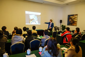 2014 WALZ服務(wù)周1.jpg 2014 WALZ服務(wù)周1.jpg