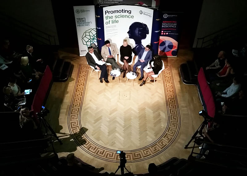 現(xiàn)場提問環(huán)節(jié).jpg 現(xiàn)場提問環(huán)節(jié).jpg