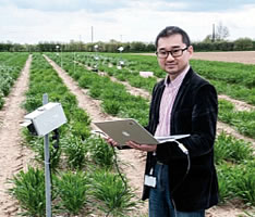 周濟教授1.jpg 周濟教授1.jpg